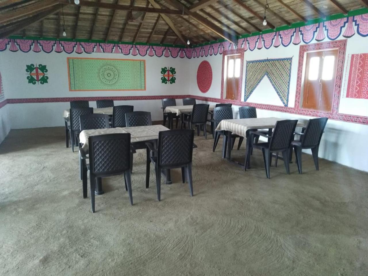 Banni Village Resort - Rann Of Kutch Bherandiāla エクステリア 写真