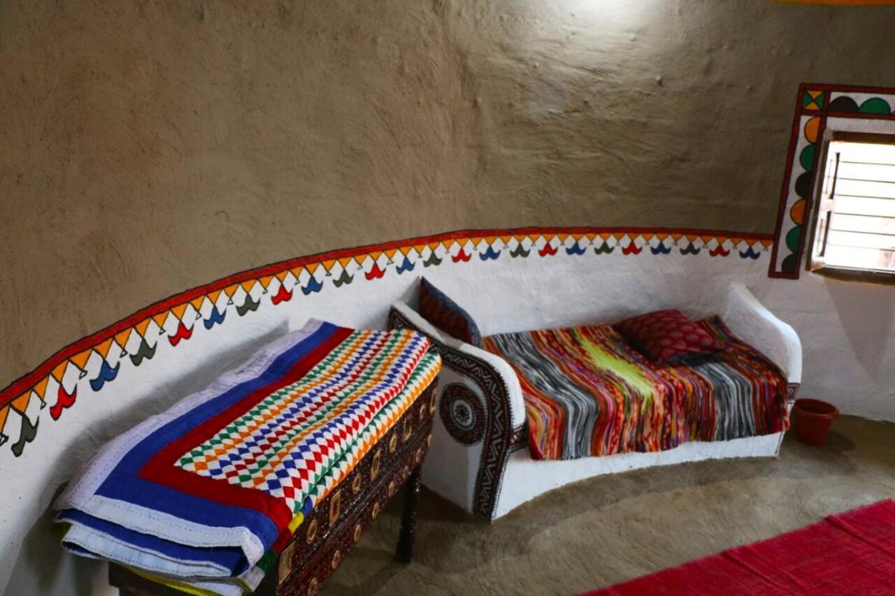 Banni Village Resort - Rann Of Kutch Bherandiāla エクステリア 写真