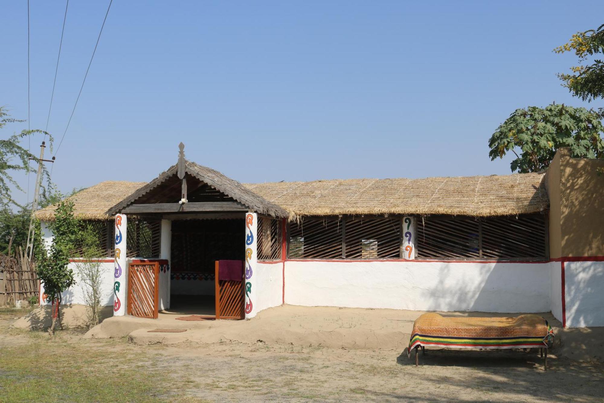 Banni Village Resort - Rann Of Kutch Bherandiāla エクステリア 写真