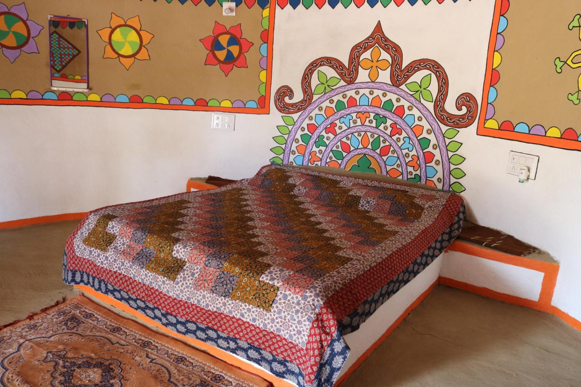 Banni Village Resort - Rann Of Kutch Bherandiāla エクステリア 写真