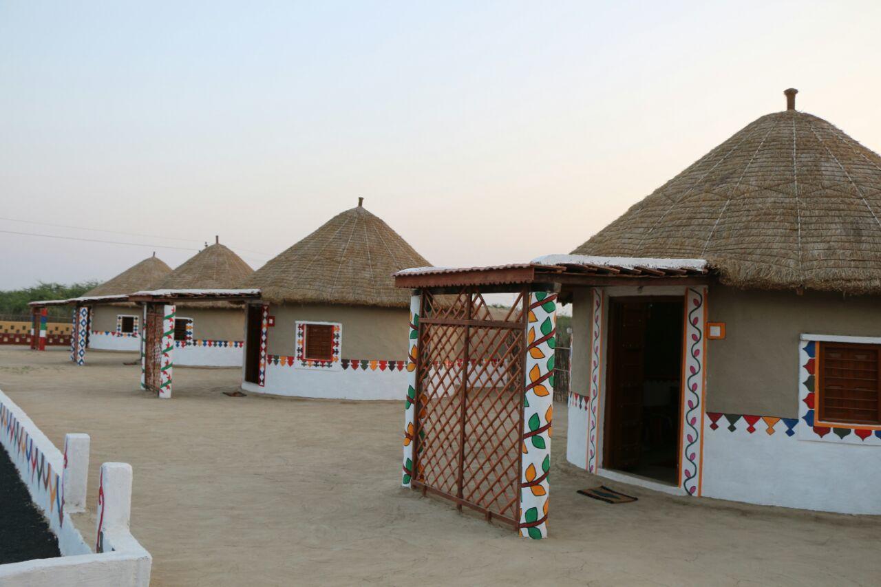 Banni Village Resort - Rann Of Kutch Bherandiāla エクステリア 写真