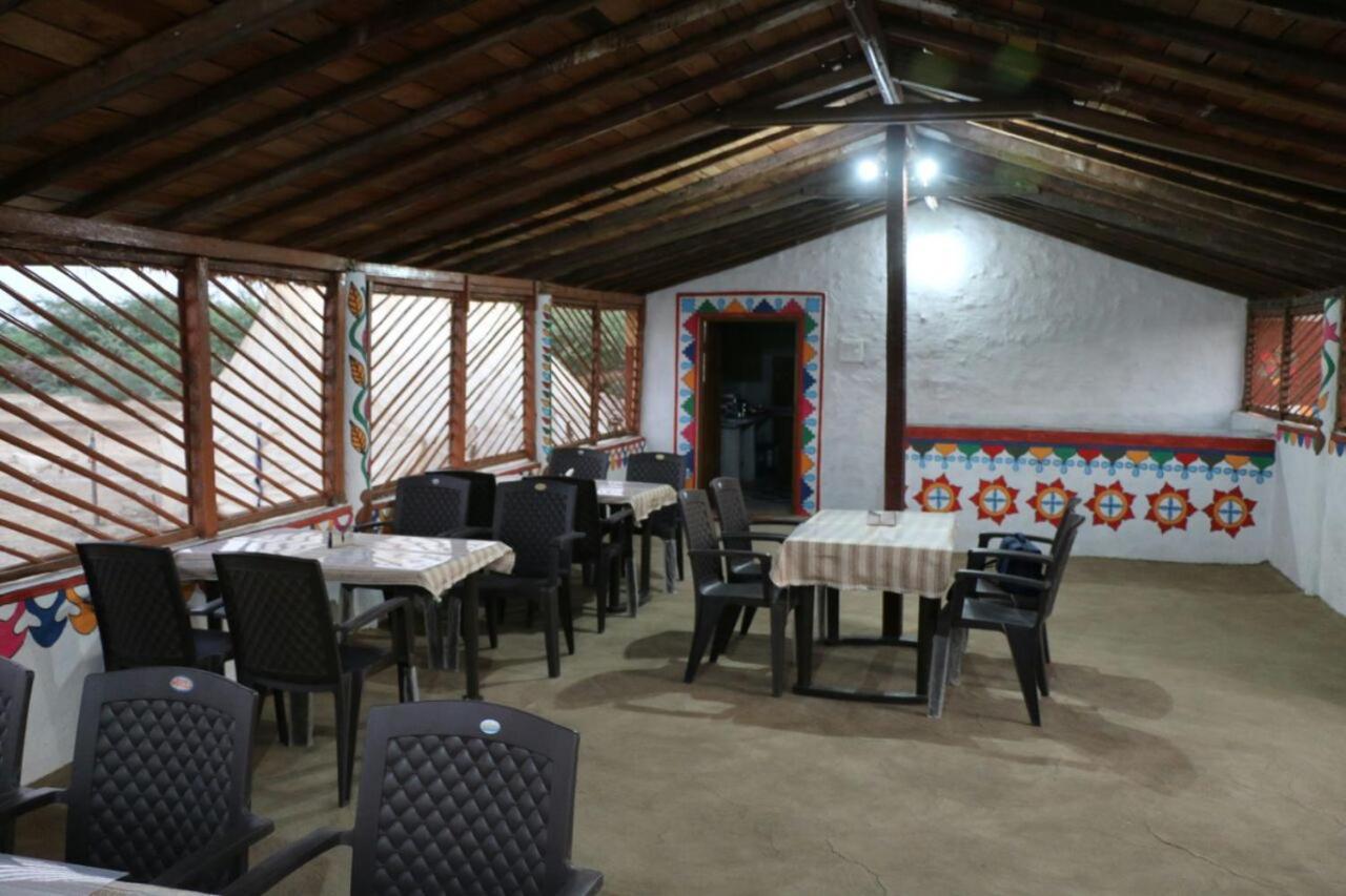 Banni Village Resort - Rann Of Kutch Bherandiāla エクステリア 写真